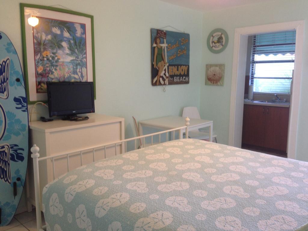 Angelfish Inn Hollywood Bilik gambar