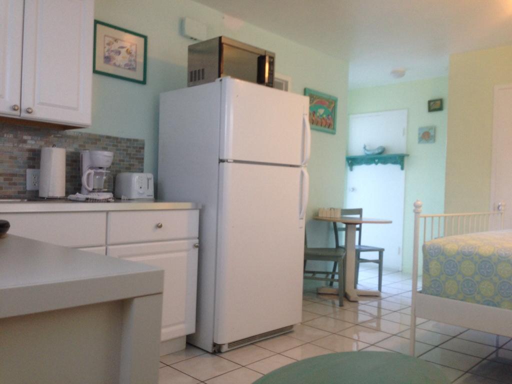 Angelfish Inn Hollywood Bilik gambar